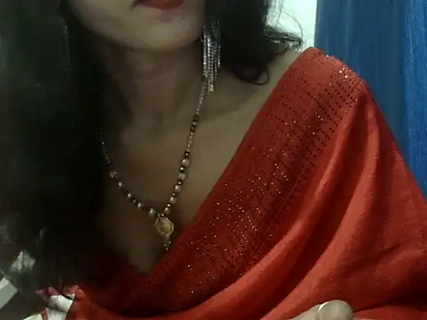 Snapshot of Laila_Cute chatting on August 2, 2026, 8:07 pm Laila Cute online show from August 2, 2026, 8:07 pm