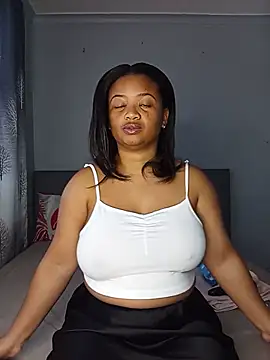 Sultrytits6 online show from July 3, 2026, 1:28 pm