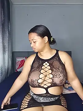 Sultrytits6 online show from July 10, 2026, 11:18 pm