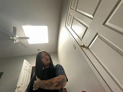 Jynx420friendly online show from July 21, 2026, 9:39 pm