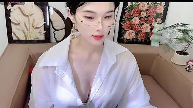 Snapshot of T-TeaR chatting on July 20, 2026, 2:04 am T-TeaR online show from July 20, 2026, 2:04 am