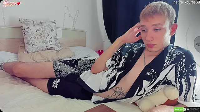 felixcurt69 online show from August 9, 2026, 9:47 am