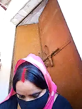 Snapshot of Cr_sonam chatting on April 22, 2026, 5:21 am Cr sonam online show from April 22, 2026, 5:21 am