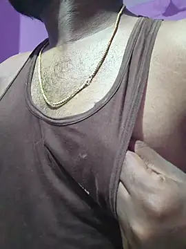 Y0ur Slave online show from May 29, 2026, 5:33 pm