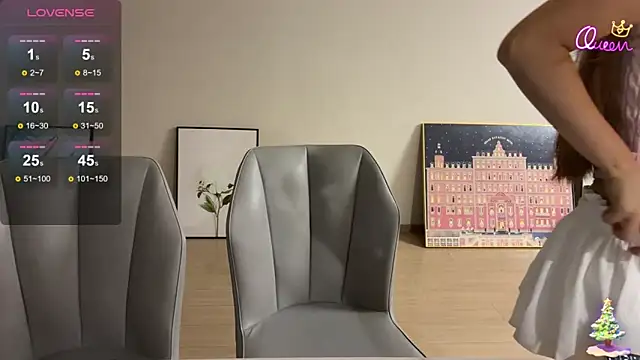 Alyssa-8 online show from June 27, 2026, 1:06 pm