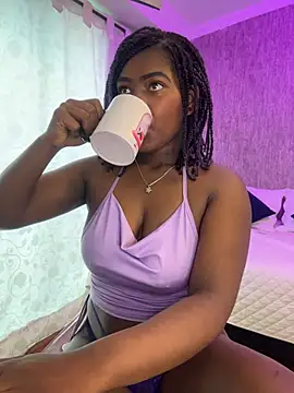 KarinaFlowers  online show from July 16, 2026, 12:33 pm