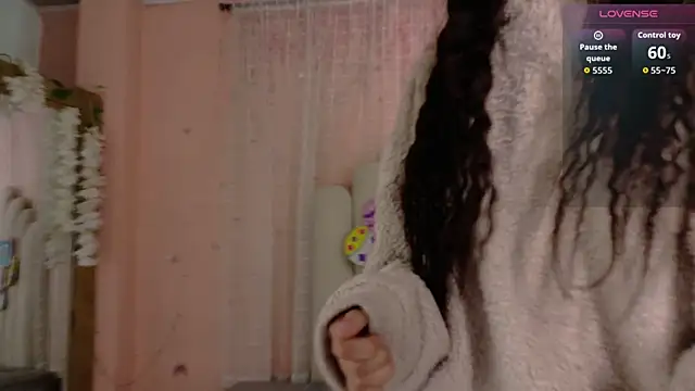 SweetRenata  online show from July 14, 2026, 11:38 am