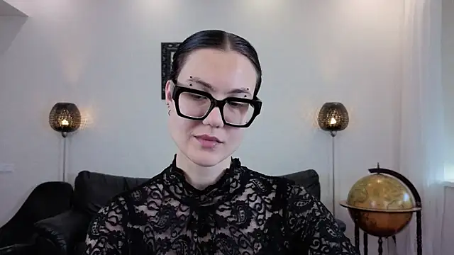 Snapshot of Marie_Fitch chatting on June 4, 2026, 2:28 am Marie Fitch online show from June 4, 2026, 2:28 am