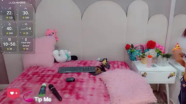 party girl skiny online show from June 15, 2026, 9:22 am