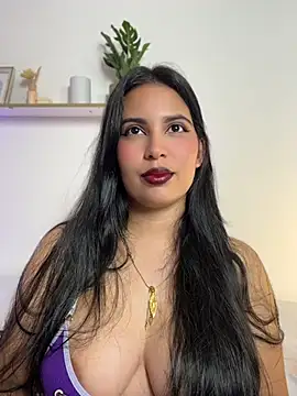 shainadavis online show from July 26, 2026, 1:25 am