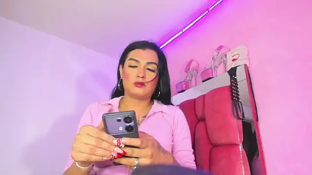 BiancaValentinna online show from July 30, 2026, 8:08 pm