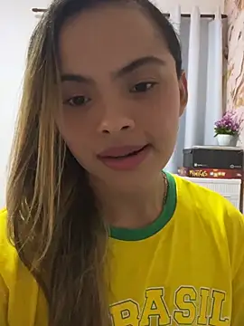 safadinhaquenteW online show from June 17, 2026, 4:08 pm