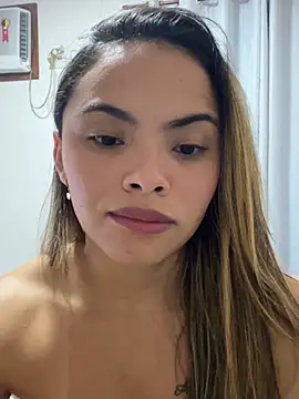safadinhaquenteW online show from July 26, 2026, 3:58 am