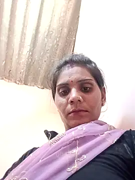 Snapshot of Munmun_7 chatting on August 3, 2026, 9:04 am Munmun 7 online show from August 3, 2026, 9:04 am