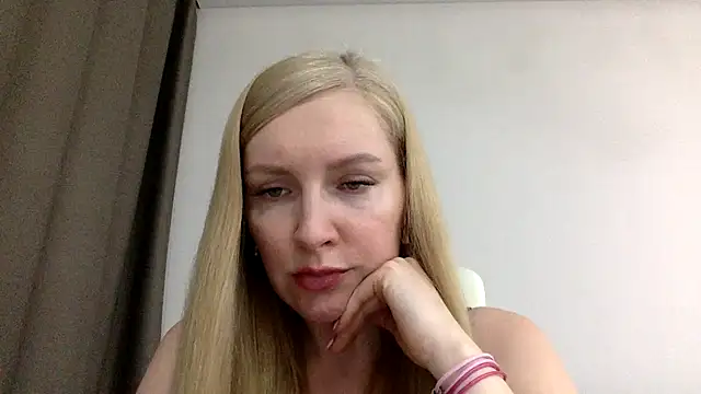Snapshot of Neralith chatting on July 13, 2026, 6:33 pm Neralith online show from July 13, 2026, 6:33 pm