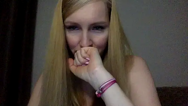 Snapshot of Neralith chatting on July 28, 2026, 7:39 pm Neralith online show from July 28, 2026, 7:39 pm