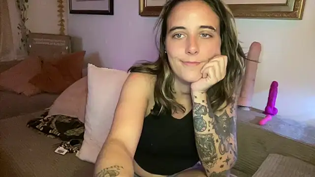 lill daddysgirl online show from July 5, 2026, 4:19 am