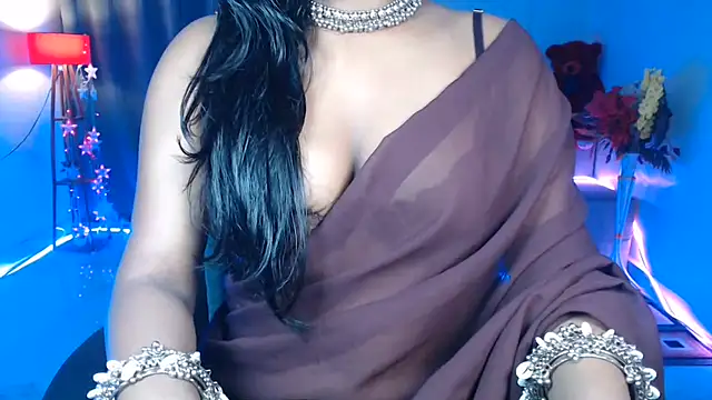 Rashiii  online show from July 24, 2026, 5:44 pm