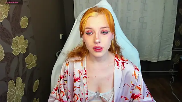 MeganNewCat online show from May 18, 2026, 7:41 pm