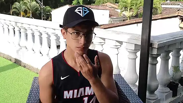 Aaron Eze online show from July 21, 2026, 1:02 pm