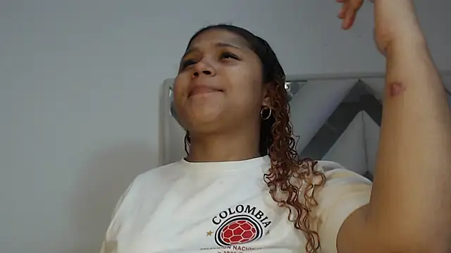 miel alisha online show from July 3, 2026, 1:06 pm