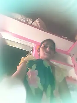 Snapshot of Pooja_shre chatting on June 28, 2026, 2:28 am Pooja shre online show from June 28, 2026, 2:28 am
