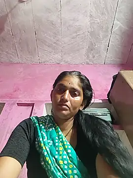 Snapshot of Pooja_shre chatting on July 21, 2026, 6:10 pm Pooja shre online show from July 21, 2026, 6:10 pm
