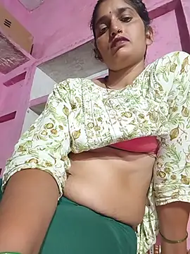 Snapshot of Pooja_shre chatting on July 30, 2026, 1:54 pm Pooja shre online show from July 30, 2026, 1:54 pm
