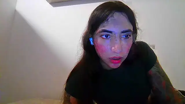 valeriahornier online show from July 22, 2026, 12:02 am