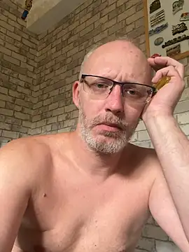 Cedric7653 online show from July 5, 2026, 7:37 am