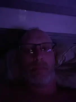 Cedric7653 online show from July 6, 2026, 9:39 pm