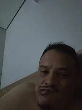 Casalzinhomineiro1 online show from July 12, 2026, 4:58 am