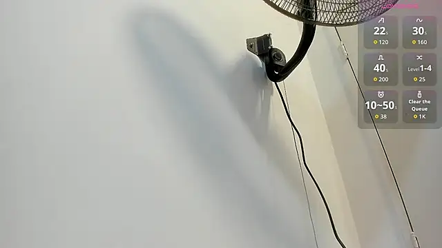 mirandaduboiss online show from June 30, 2026, 5:14 pm