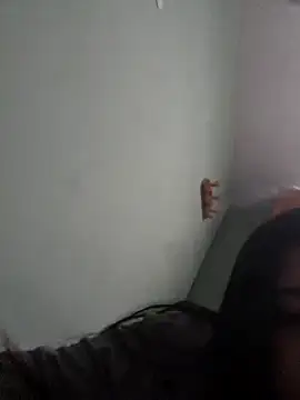 bebeeecitahot33 online show from April 26, 2026, 12:58 pm