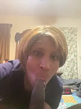 CreammieDelite online show from February 18, 2026, 3:57 am