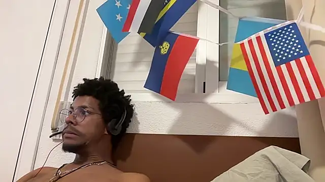 Albert Madrid online show from July 24, 2026, 5:11 pm