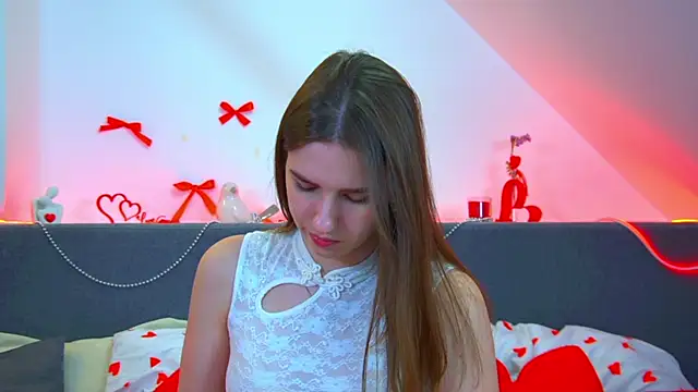 AliceAtkins online show from July 26, 2026, 6:10 am