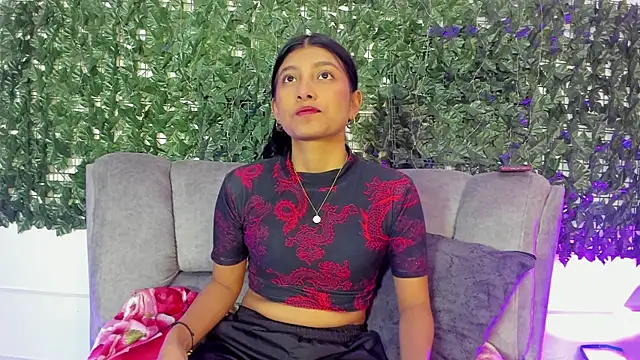 YeseniaRodriguez3 online show from July 27, 2026, 12:45 pm
