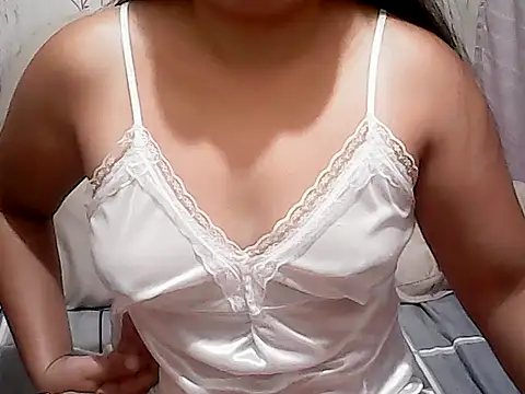MahusaynaPiinay online show from July 23, 2026, 11:24 pm