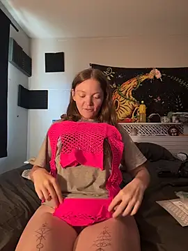 stonerbaby online show from June 7, 2026, 7:28 pm