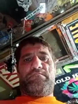 Snapshot of BigThickWhiteDickWilly chatting on May 2, 2026, 1:54 am BigThickWhiteDickWilly online show from May 2, 2026, 1:54 am