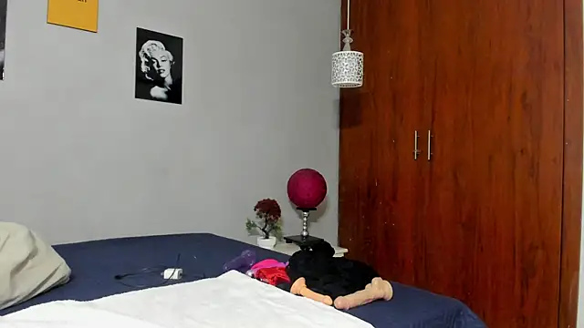 sexynova 93 online show from July 23, 2026, 7:56 pm