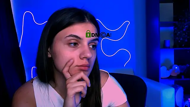 lisa dark  online show from June 22, 2026, 11:07 am