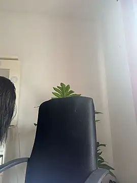 BabyLauritaa online show from July 4, 2026, 7:31 pm