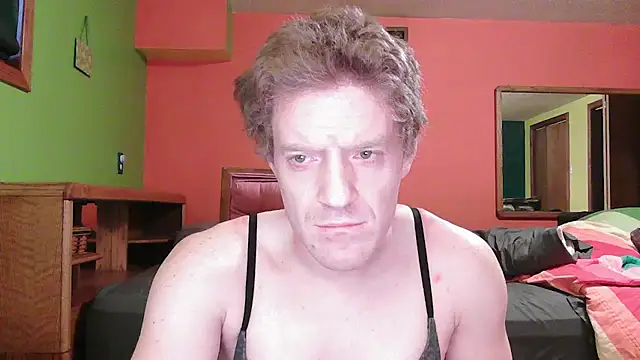 glamtransgoddess15 online show from November 15, 2025, 9:11 pm