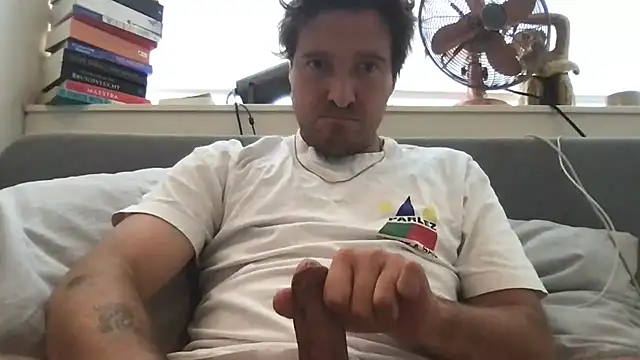 dutchpieter95 online show from July 19, 2026, 12:42 pm