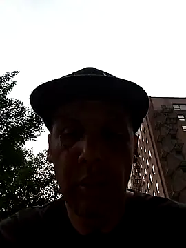 feoGG197 online show from May 17, 2026, 11:34 pm