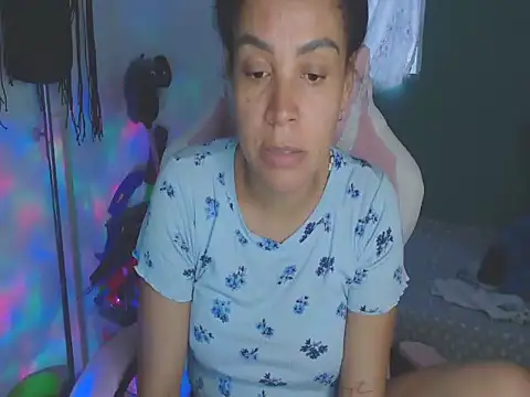 Snapshot of shayna_cute chatting on July 19, 2026, 11:08 pm shayna cute online show from July 19, 2026, 11:08 pm