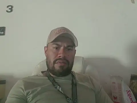 Snapshot of Ramses_36 chatting on June 20, 2026, 9:39 pm Ramses 36 online show from June 20, 2026, 9:39 pm