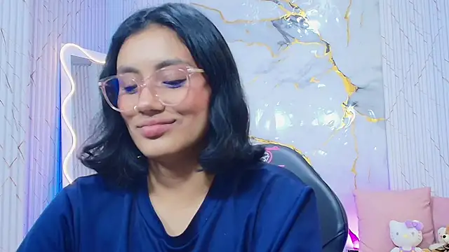PEACHY TAY online show from July 19, 2026, 12:42 pm